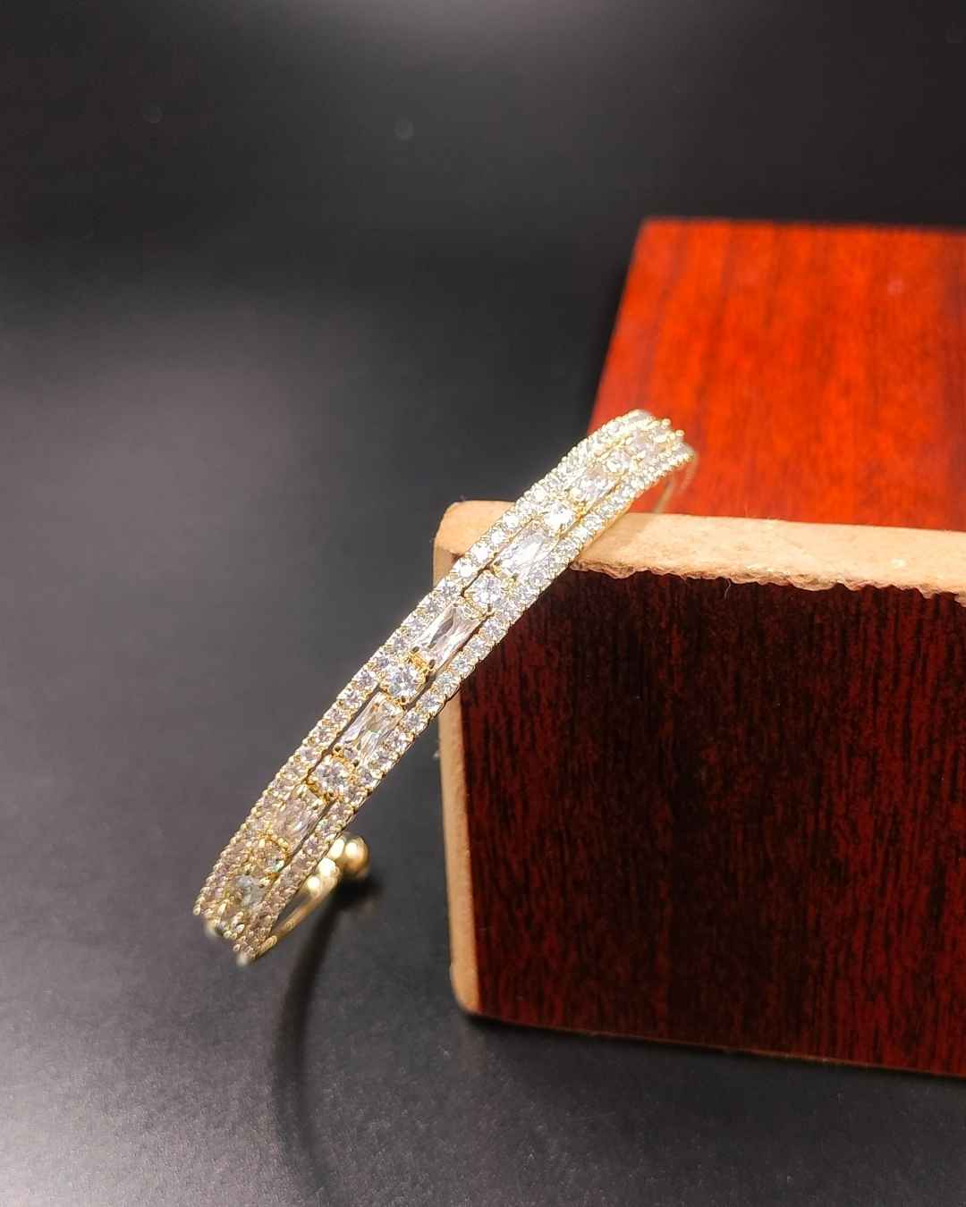 ANTI TARNISH BRACELAGE B-4