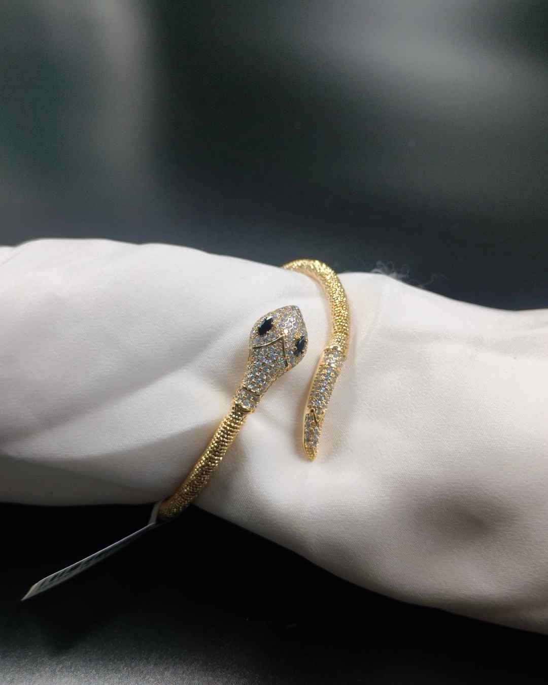 ANTI TARNISH BRACELAGE B-7